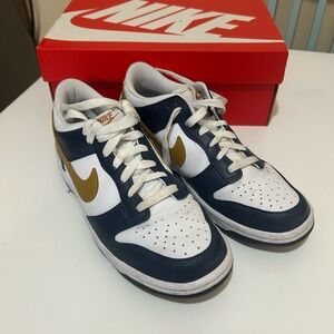 Nike Men's White, Navy, and Gold Sneakers